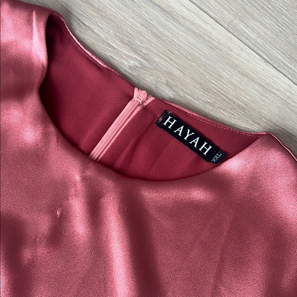 Elegant Pink Maxi Dress - Picture 2 of 11